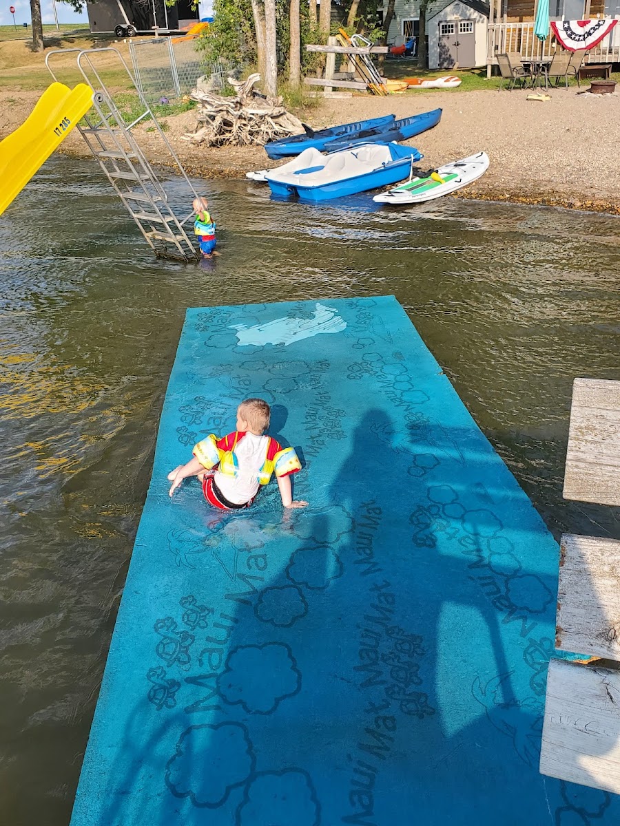 Lake Reno Resort photo 2