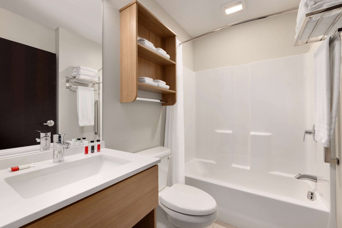 Microtel Inn & Suites by Wyndham Gambrills photo 3