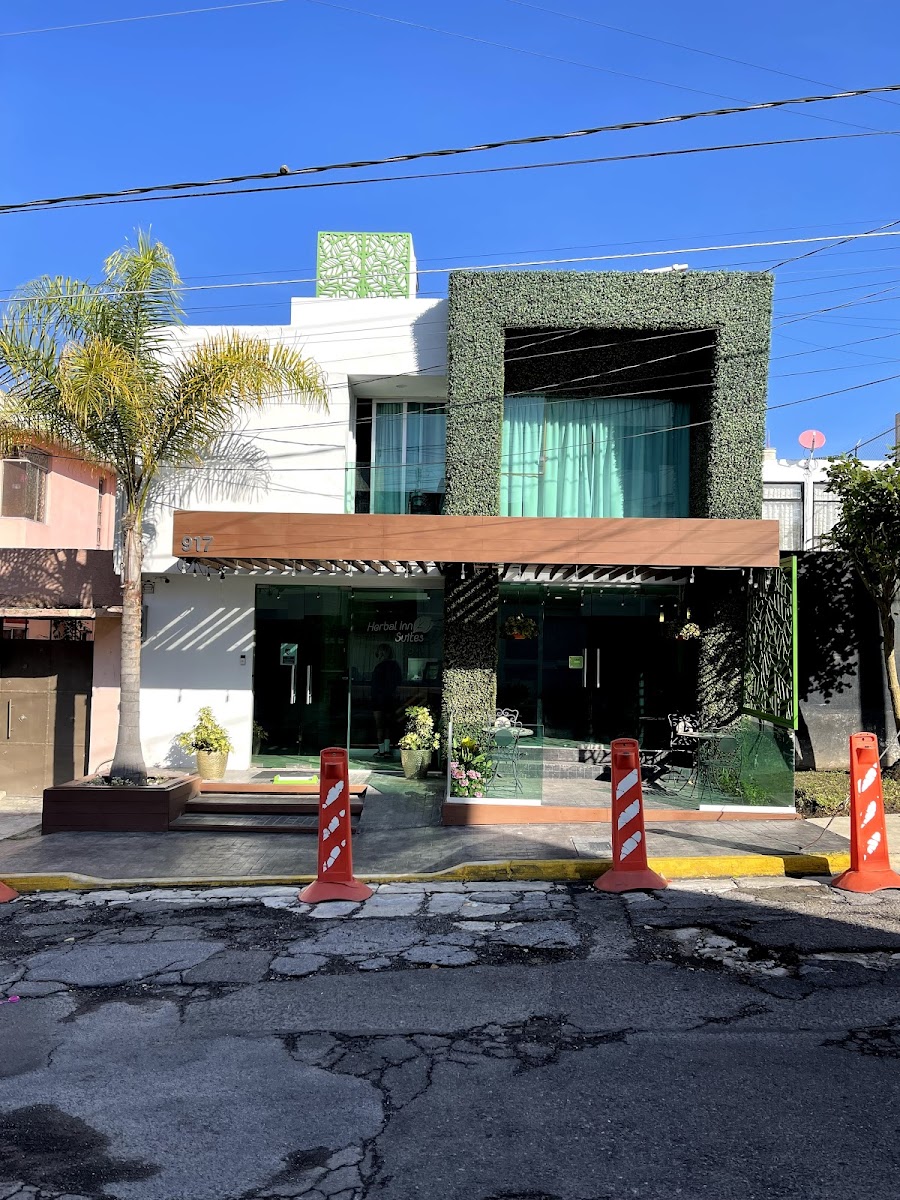 Herbal Inn Suites Puebla