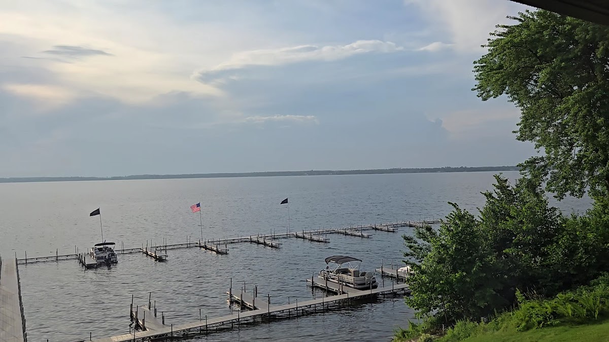 Quarterdeck Resort photo 2