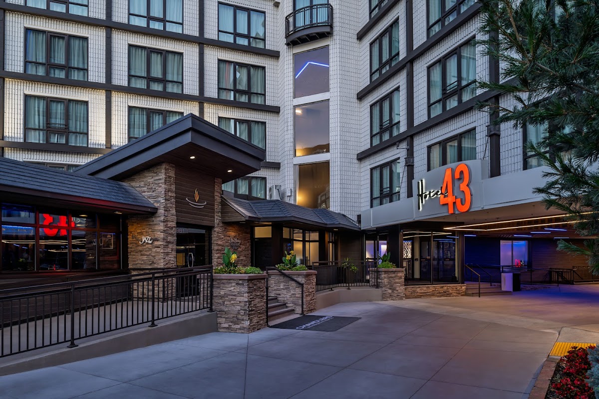 Hotel 43