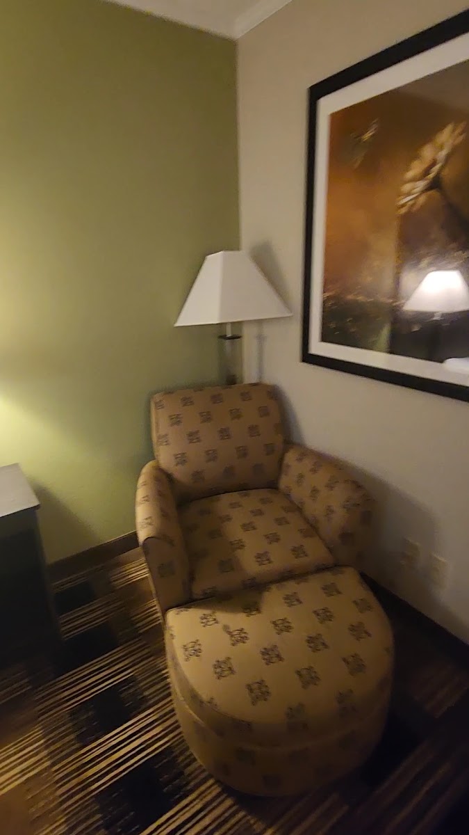 Baymont by Wyndham Champaign photo 2