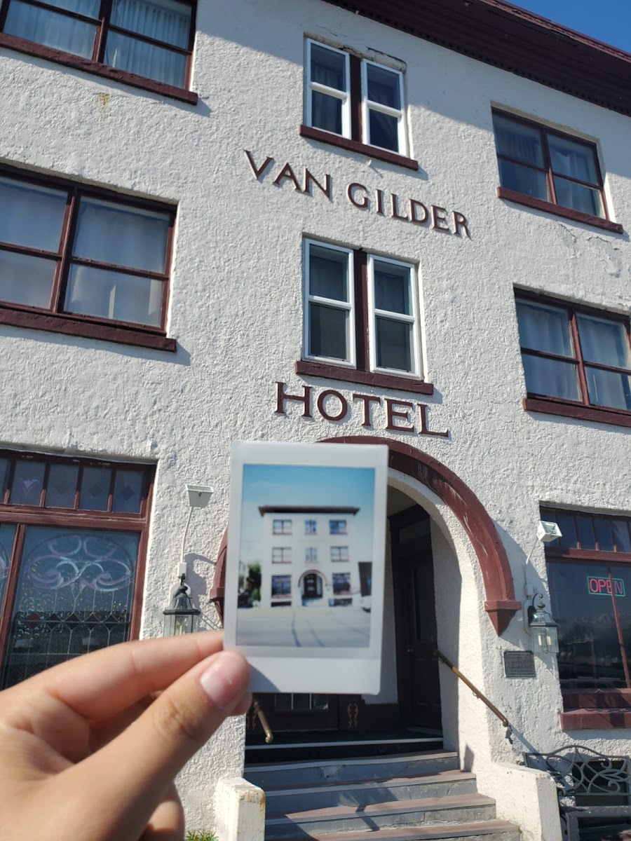 Van Gilder Hotel