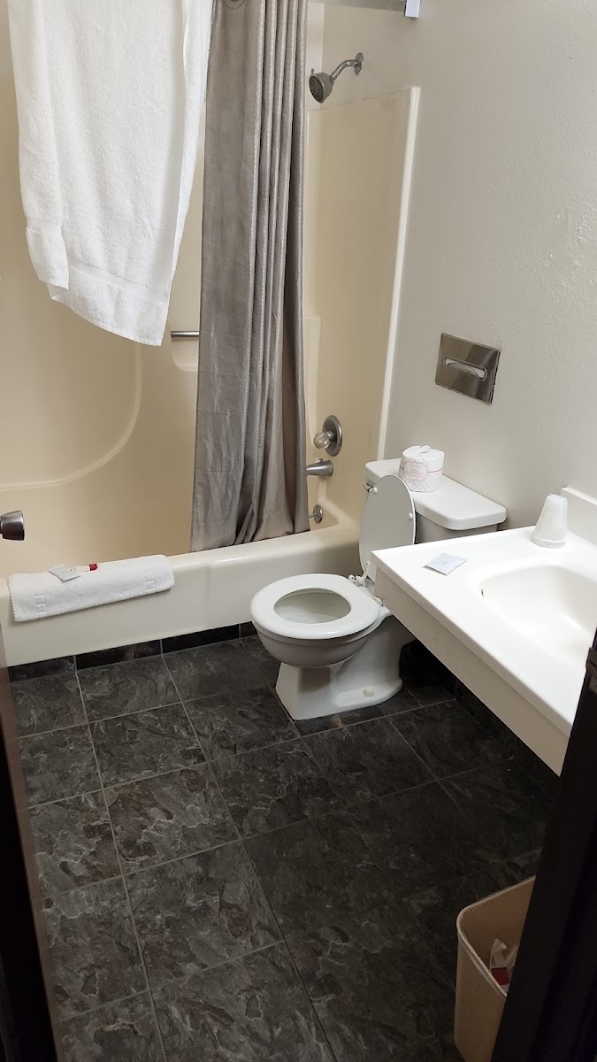 Ainsworth Inn photo 2