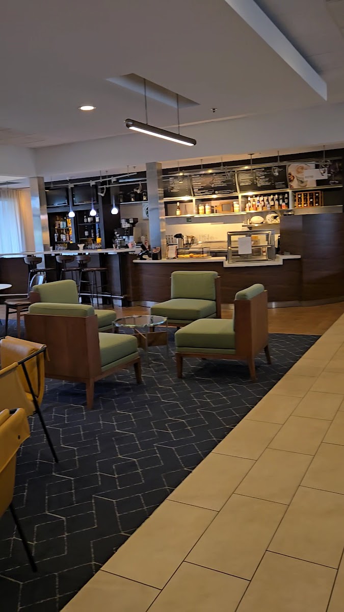 Courtyard by Marriott Columbus Worthington photo 2