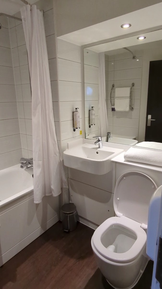 Premier Inn Glasgow (Milngavie) hotel photo 2