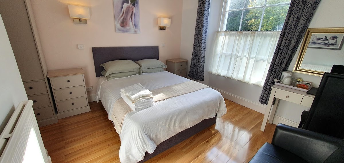 Midway Guest House photo 2