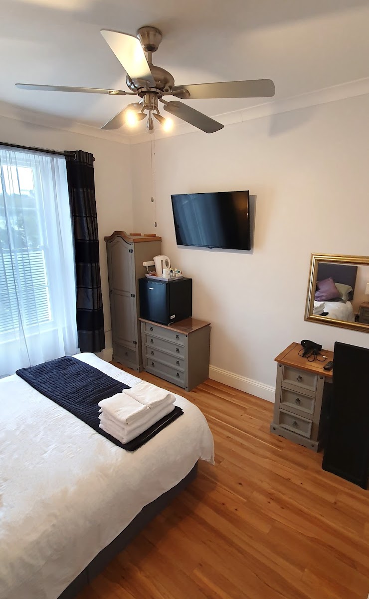 Midway Guest House photo 3