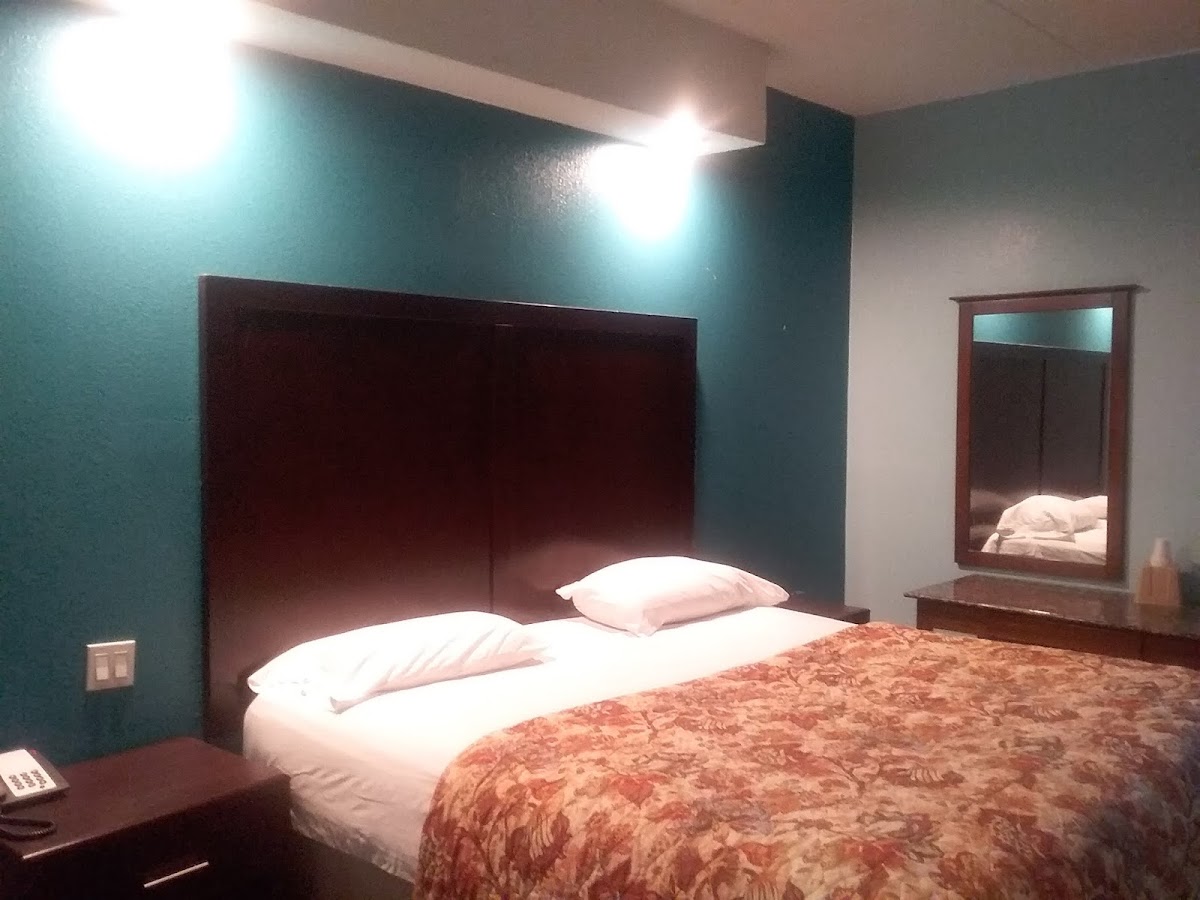 Friendly Motor Inn photo 3