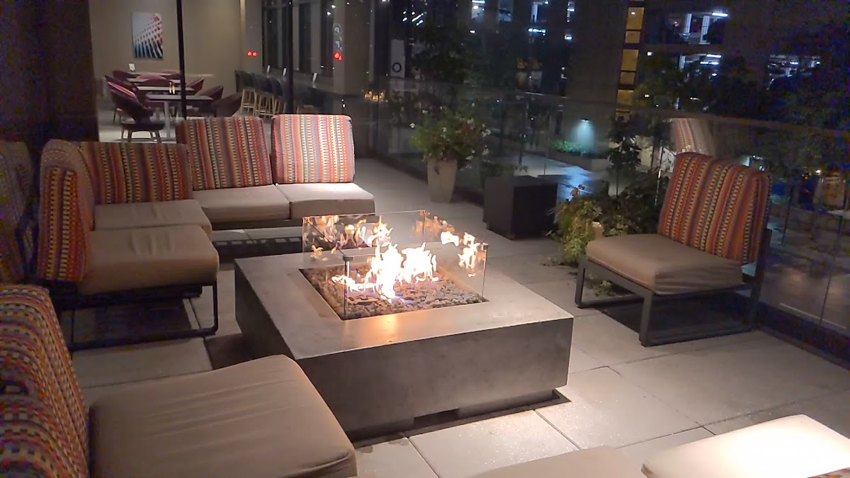Home2 Suites by Hilton Chicago River North photo 2