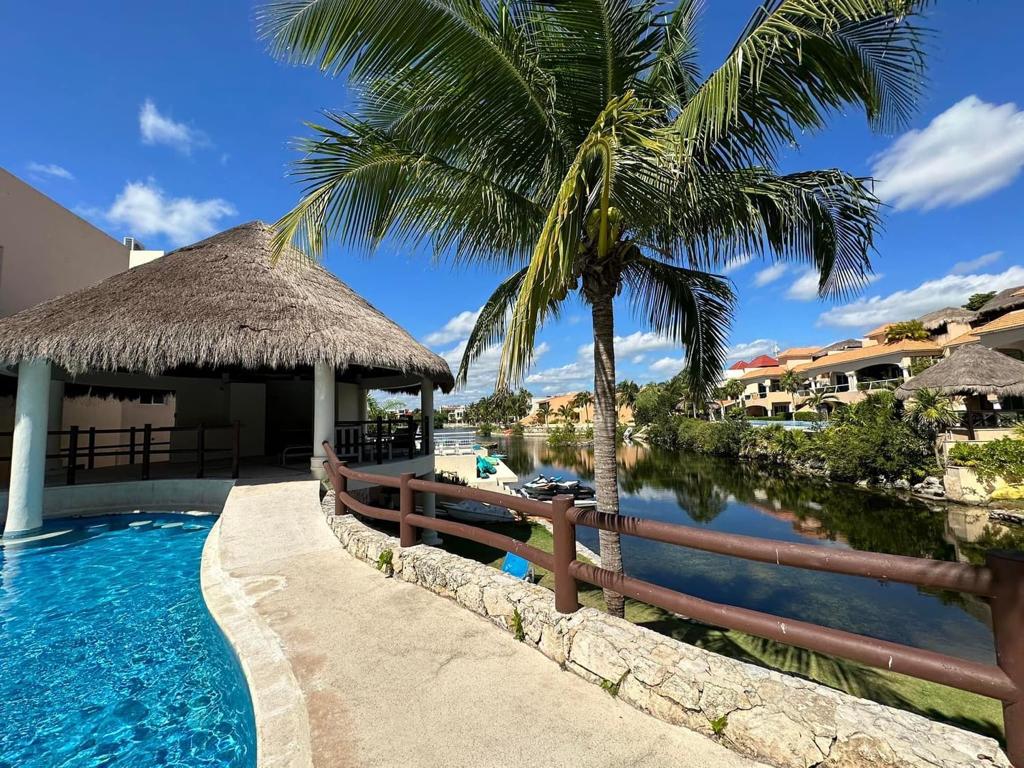 Coral Maya Stay Suites photo 3