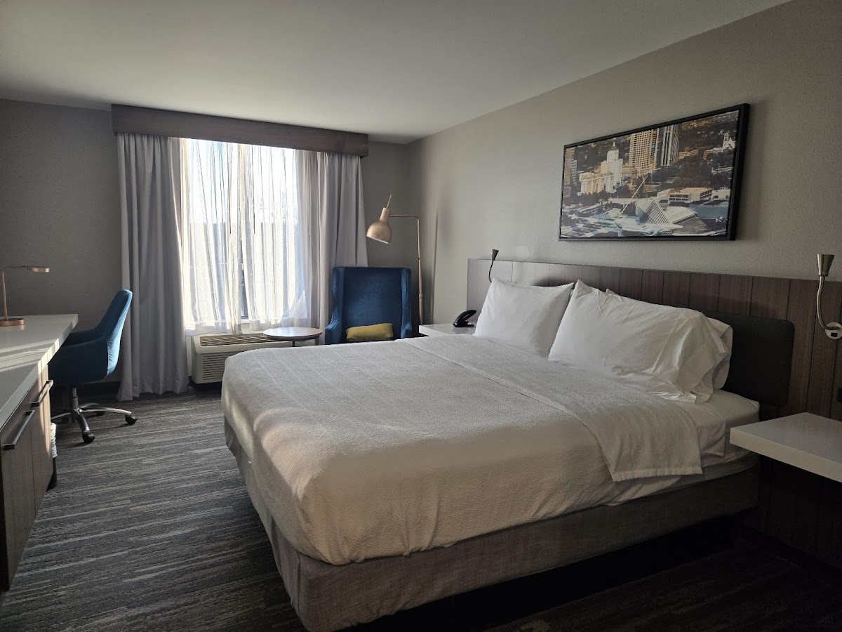 Hilton Garden Inn Milwaukee Brookfield Conference Center photo 3