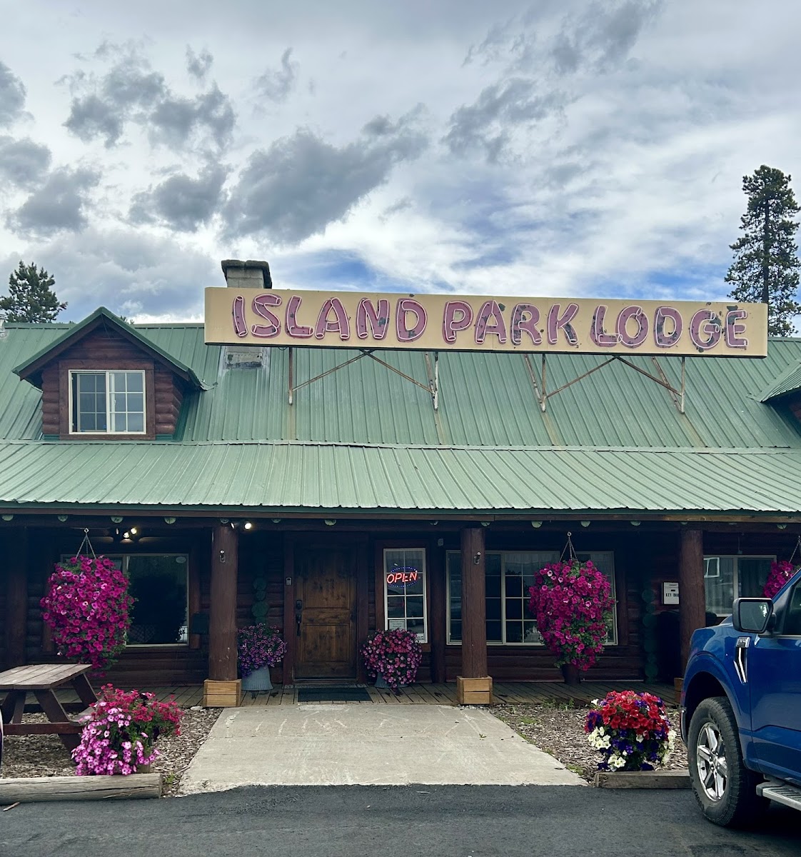 Island Park Lodge photo 2