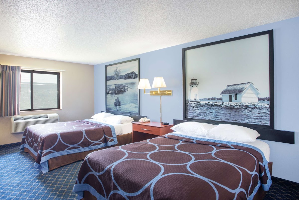 Super 8 by Wyndham Massena NY photo 3