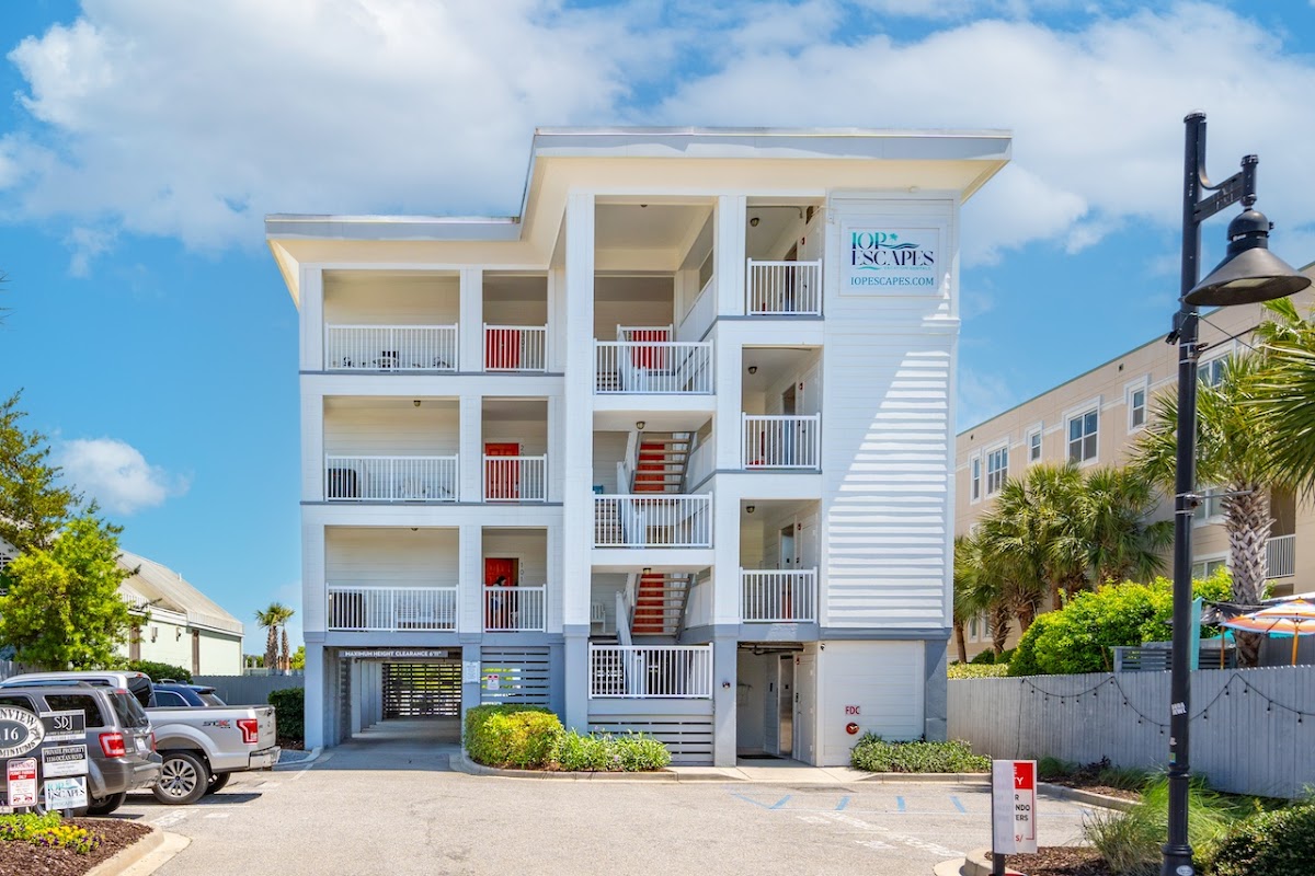 Isle of Palms Vacation Rentals by IOP Escapes
