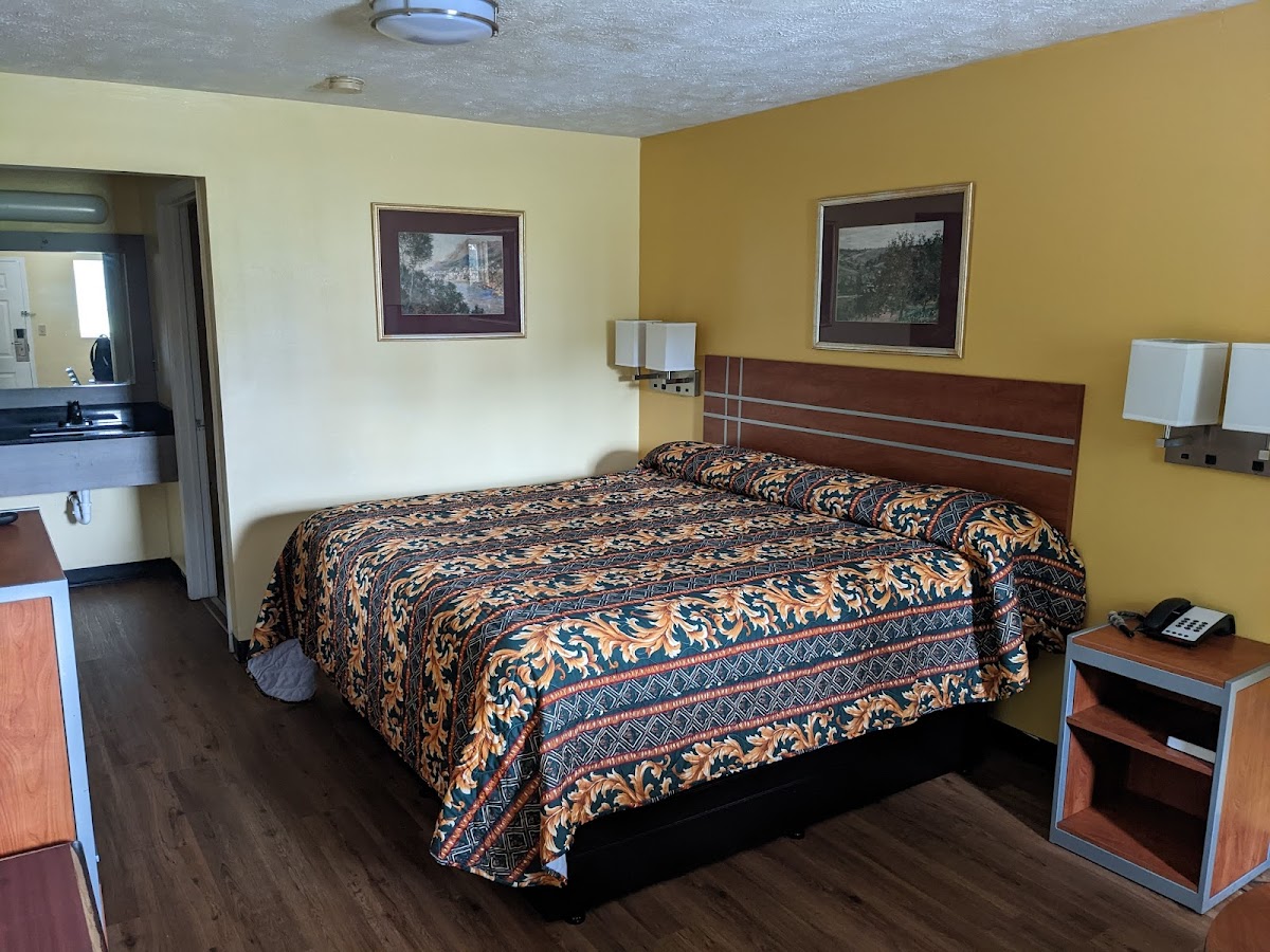 Apple Annie's Inn