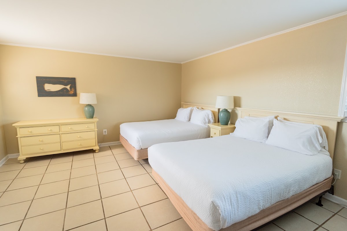 Breakwater Inn - Waterfront Hotel Hatteras, NC photo 2