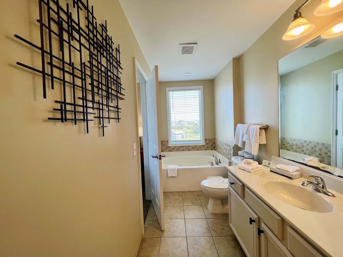 Breakwater Inn - Waterfront Hotel Hatteras, NC photo 3