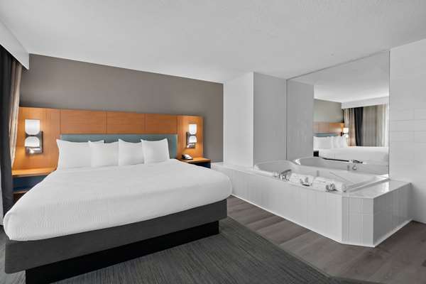 Country Inn & Suites by Radisson, Coon Rapids, MN photo 2