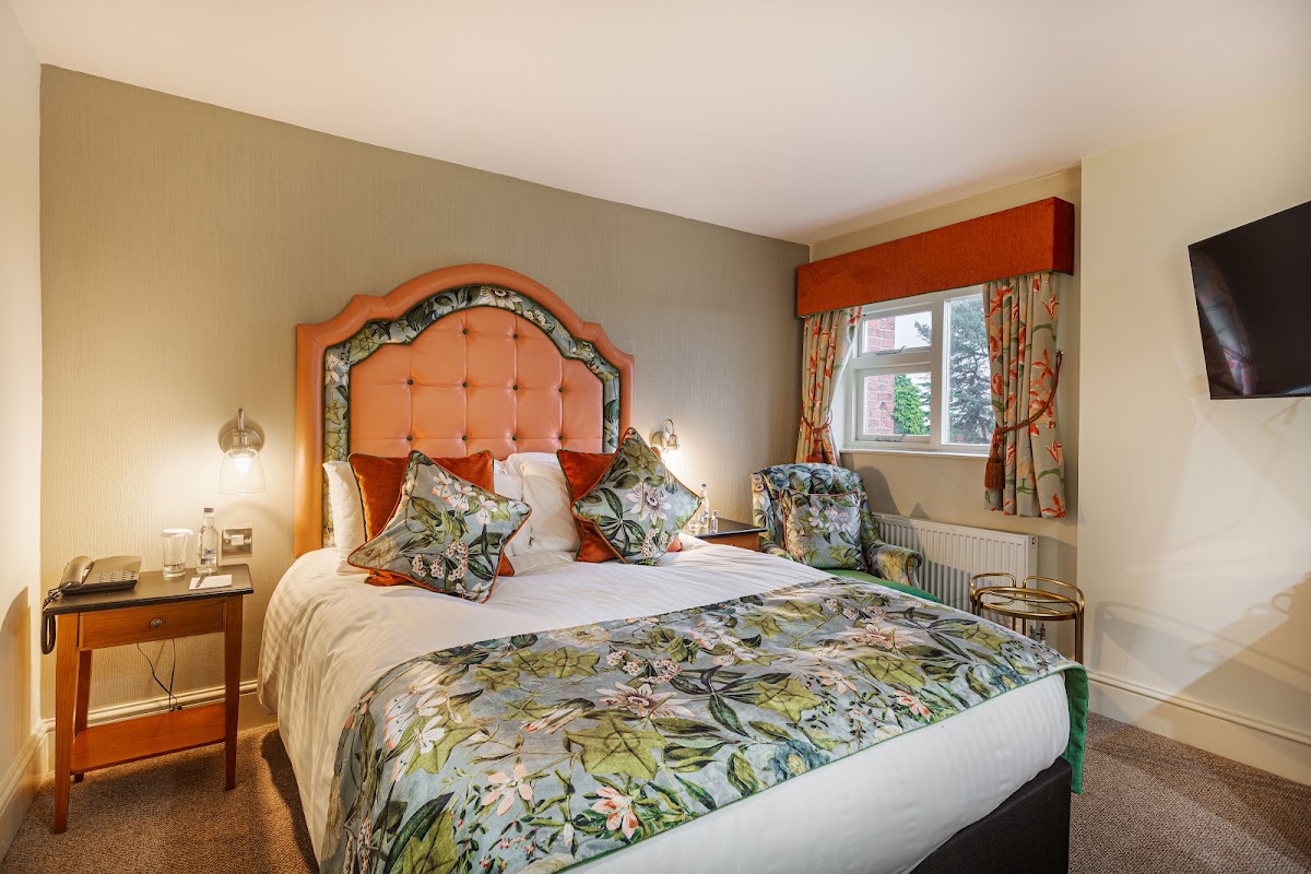 The Wynnstay Hotel & Restaurant photo 2