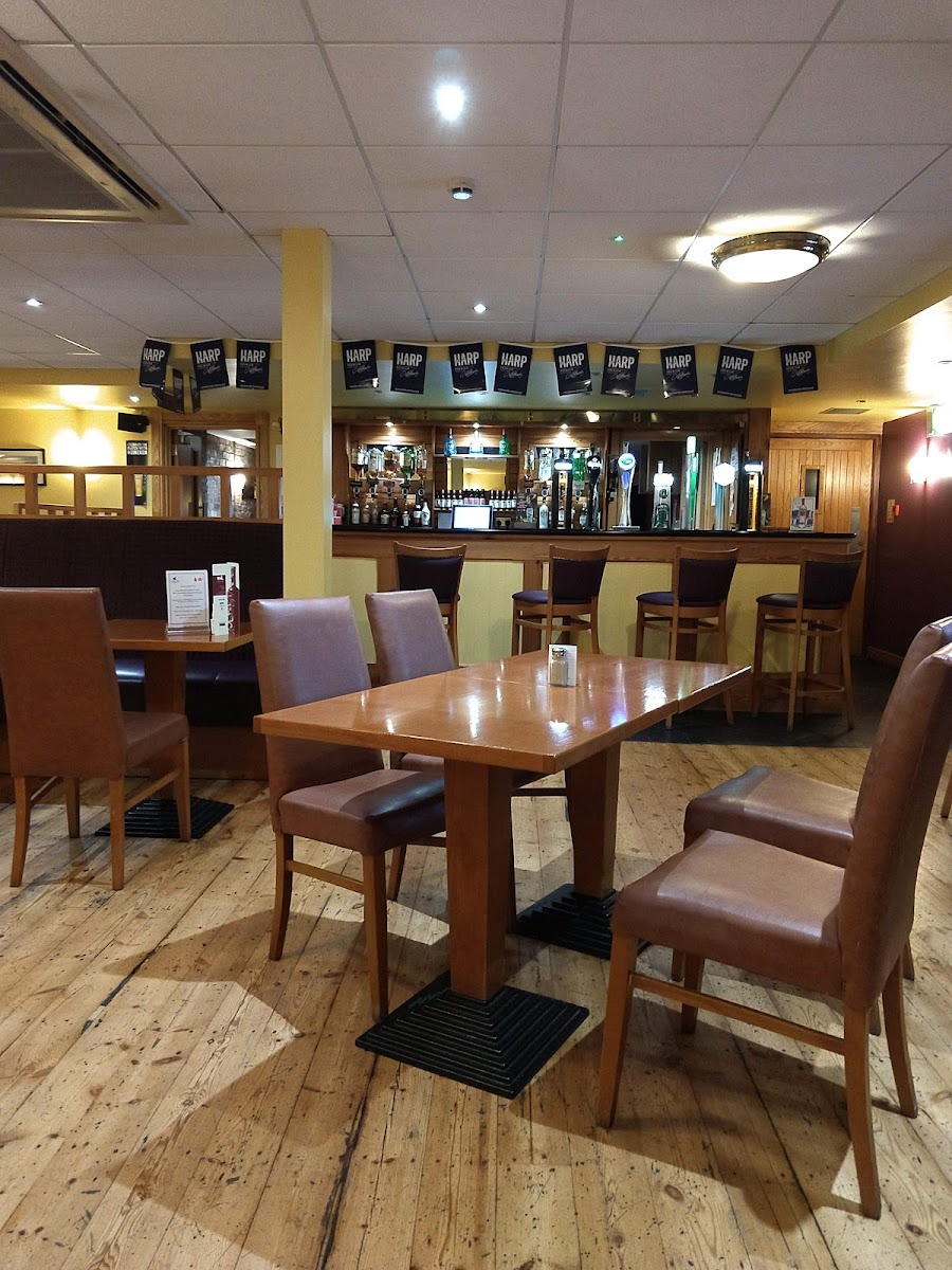 Cromore Halt Guest Inn photo 2
