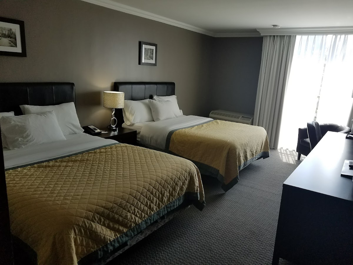 Edward Hotel North York photo 2