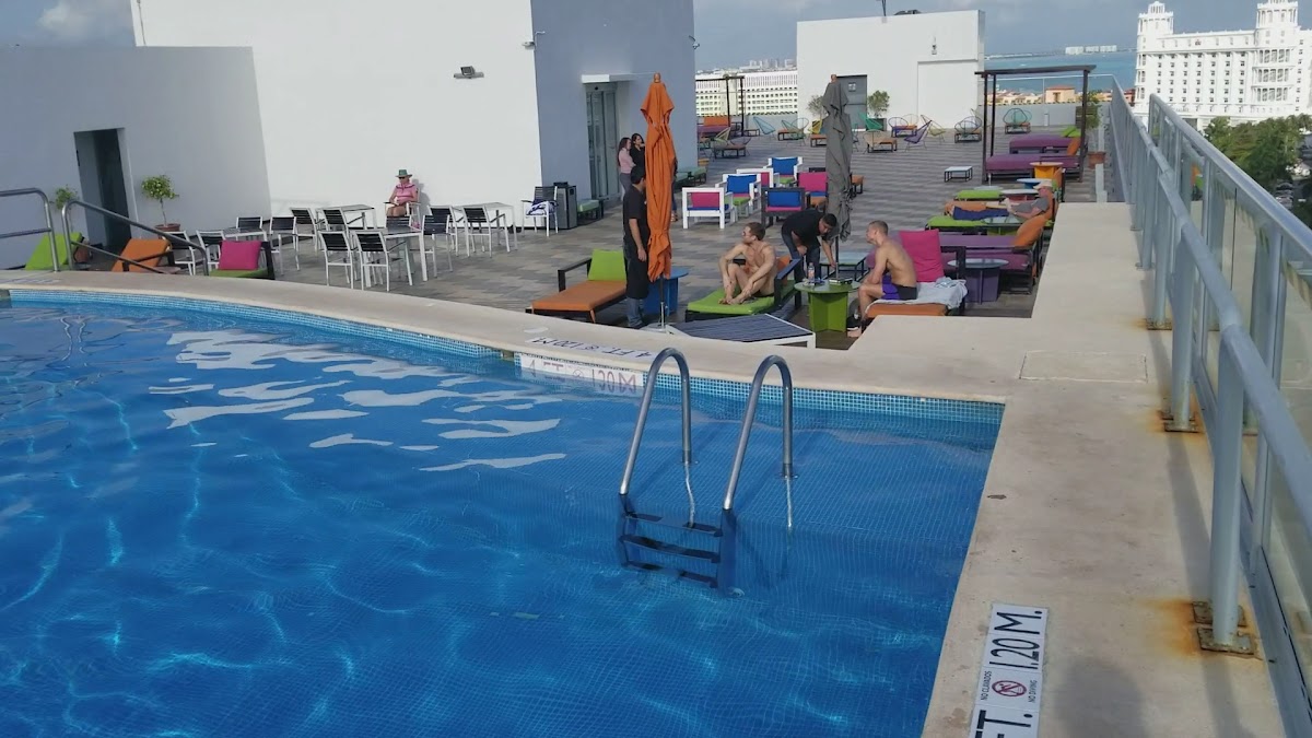 Aloft Cancun photo 2