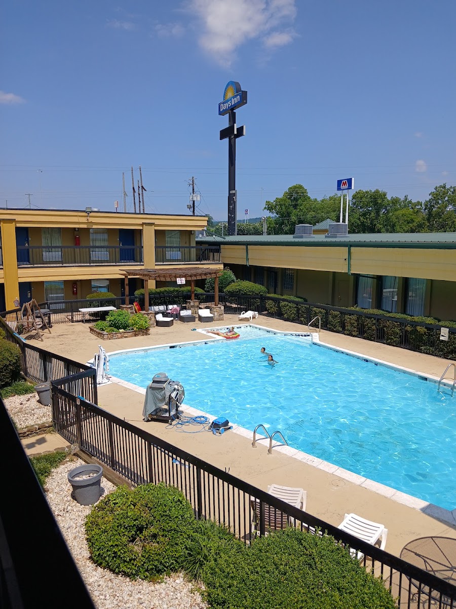 Days Inn by Wyndham Attalla photo 3