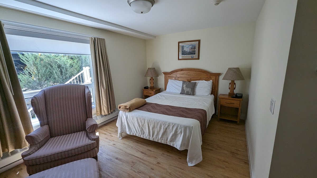 Muskoka Lakes Hotel photo 2