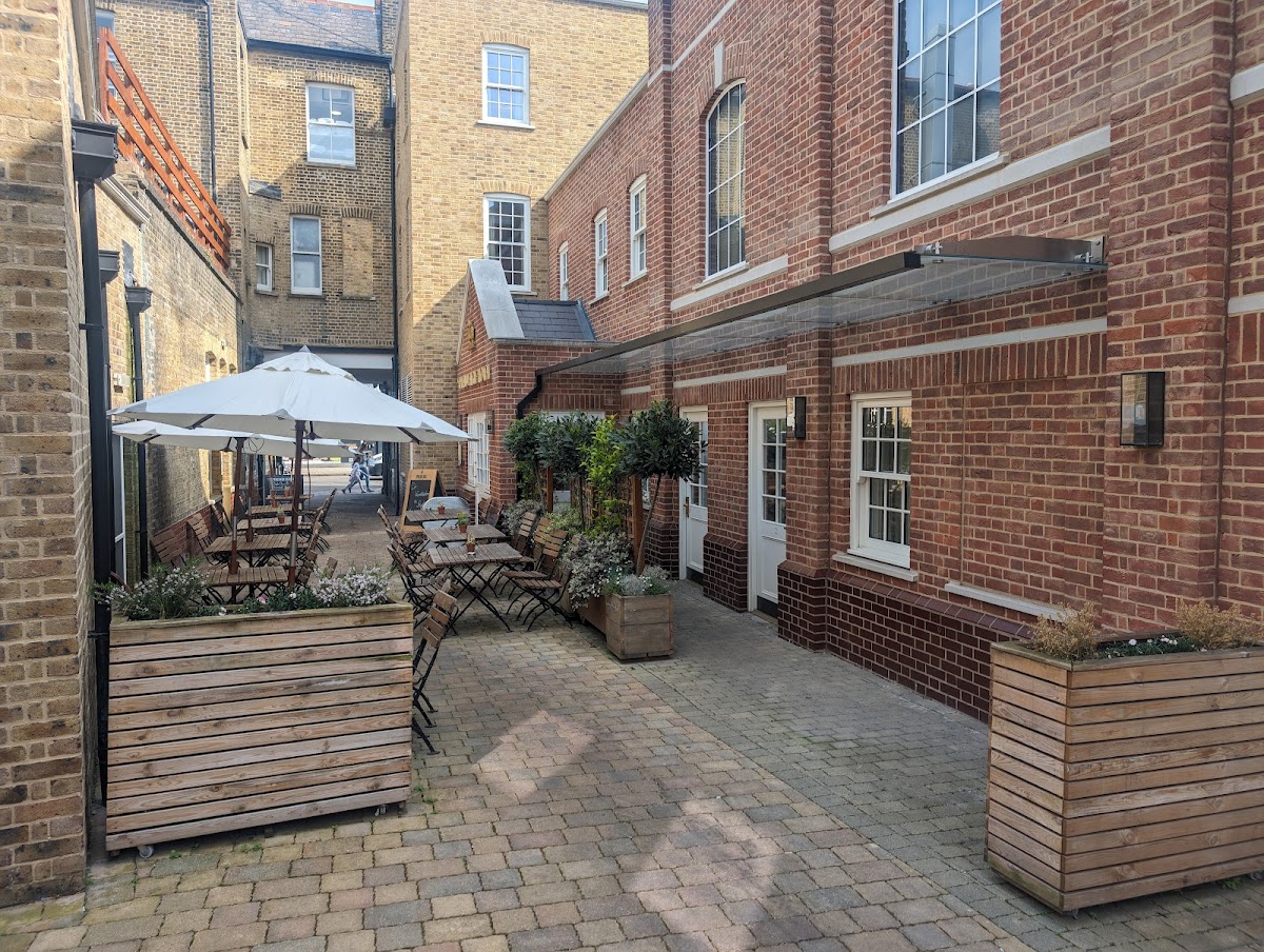 Spread Eagle (Hotel)