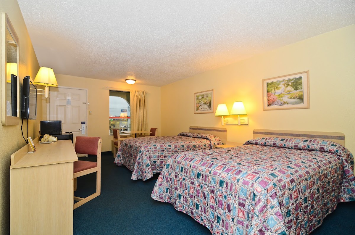 Americas Best Value Inn Beaumont, TX photo 2