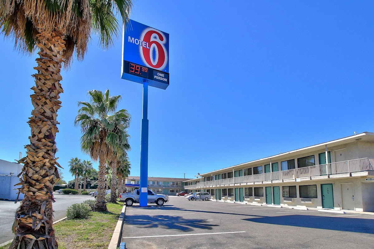 Motel 6 Nogales, AZ - Mariposa Road