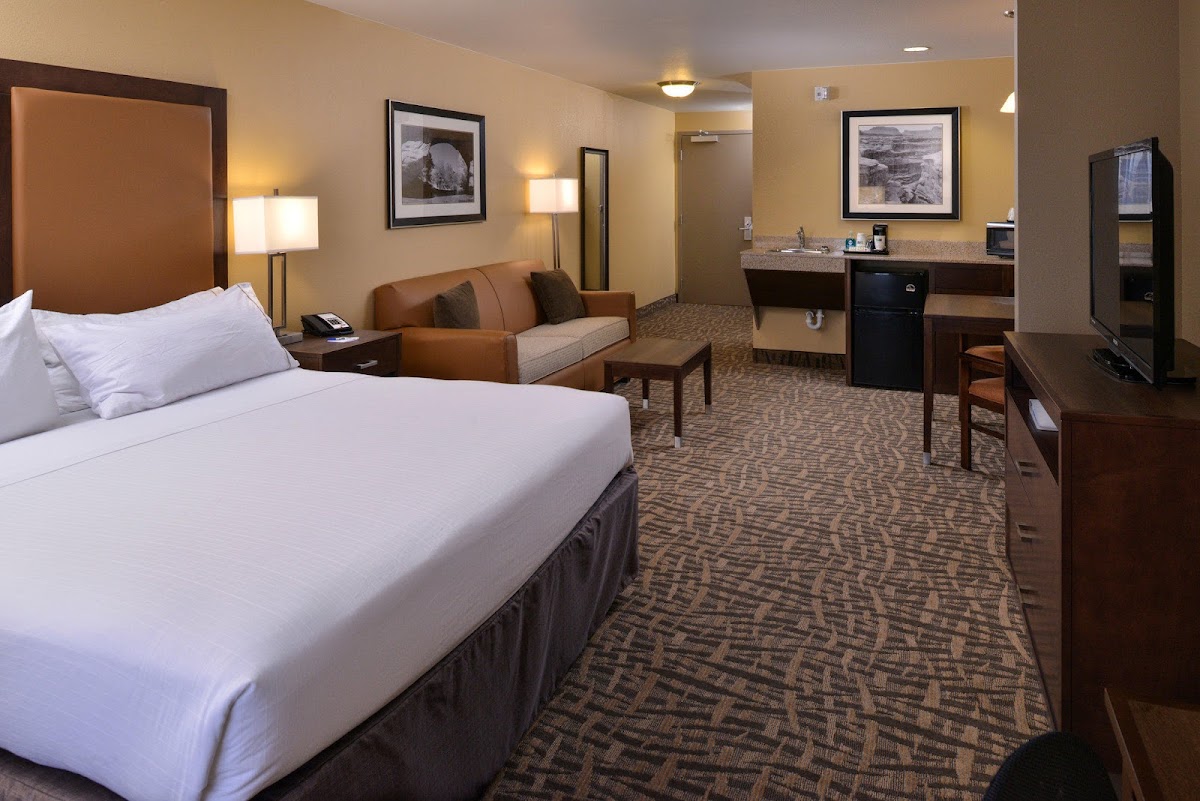 Holiday Inn Express & Suites Page - Lake Powell Area by IHG photo 3