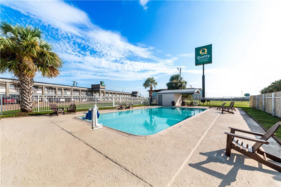 Quality Inn & Suites Port Lavaca near Lighthouse Beach photo 3