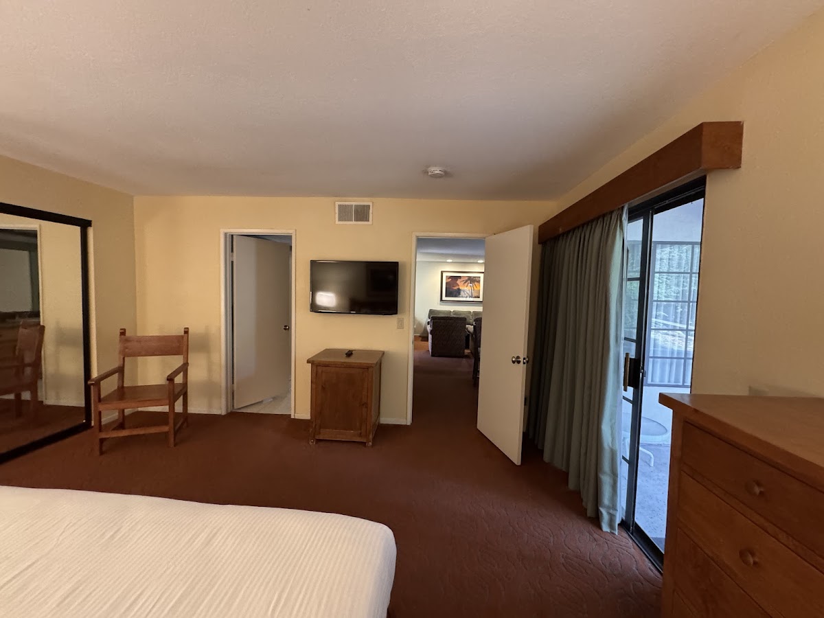 Riviera Oaks Resort & Racquet Club photo 3