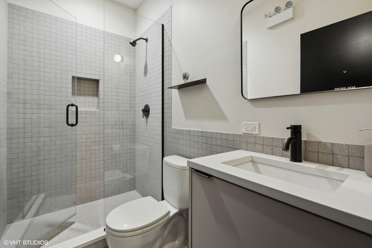 Logan Square SRO Hotel photo 3