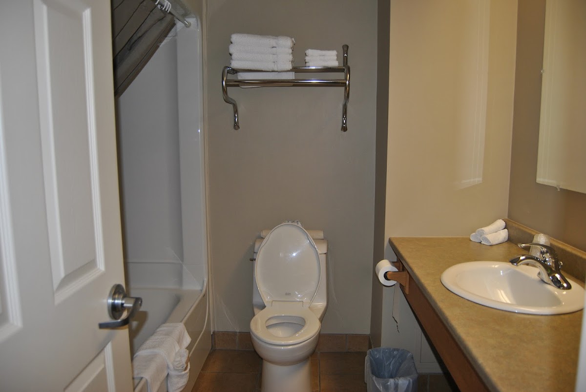 Auberge Bouctouche Inn & Suites photo 3