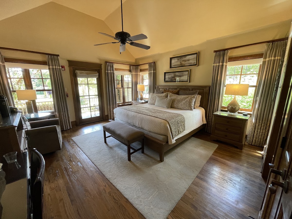 Inn on Lake Granbury a Boutique Hotel photo 3