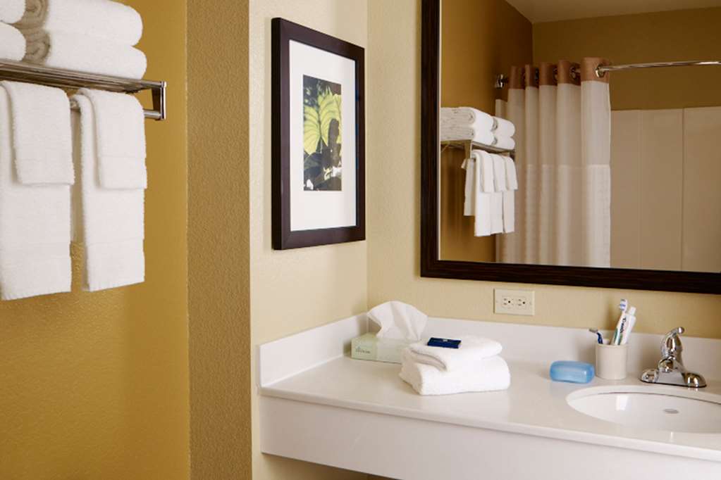 Extended Stay America Suites- Virginia Beach - Independence Blvd. photo 3