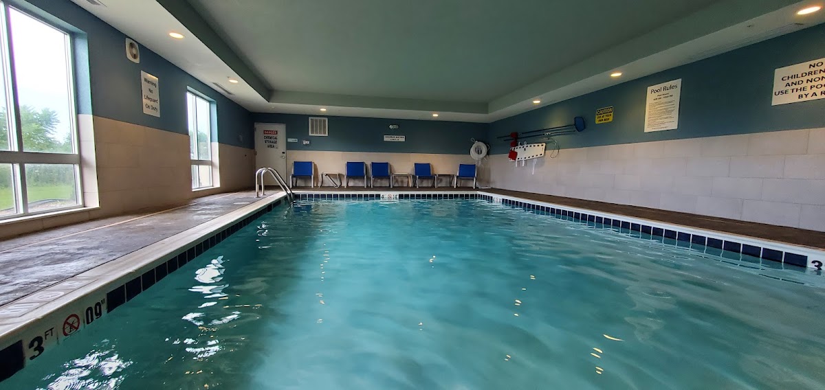 Holiday Inn Express & Suites South Bend - Casino by IHG photo 2