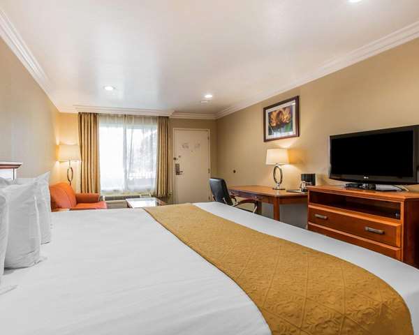 Quality Inn Long Beach - Signal Hill photo 3