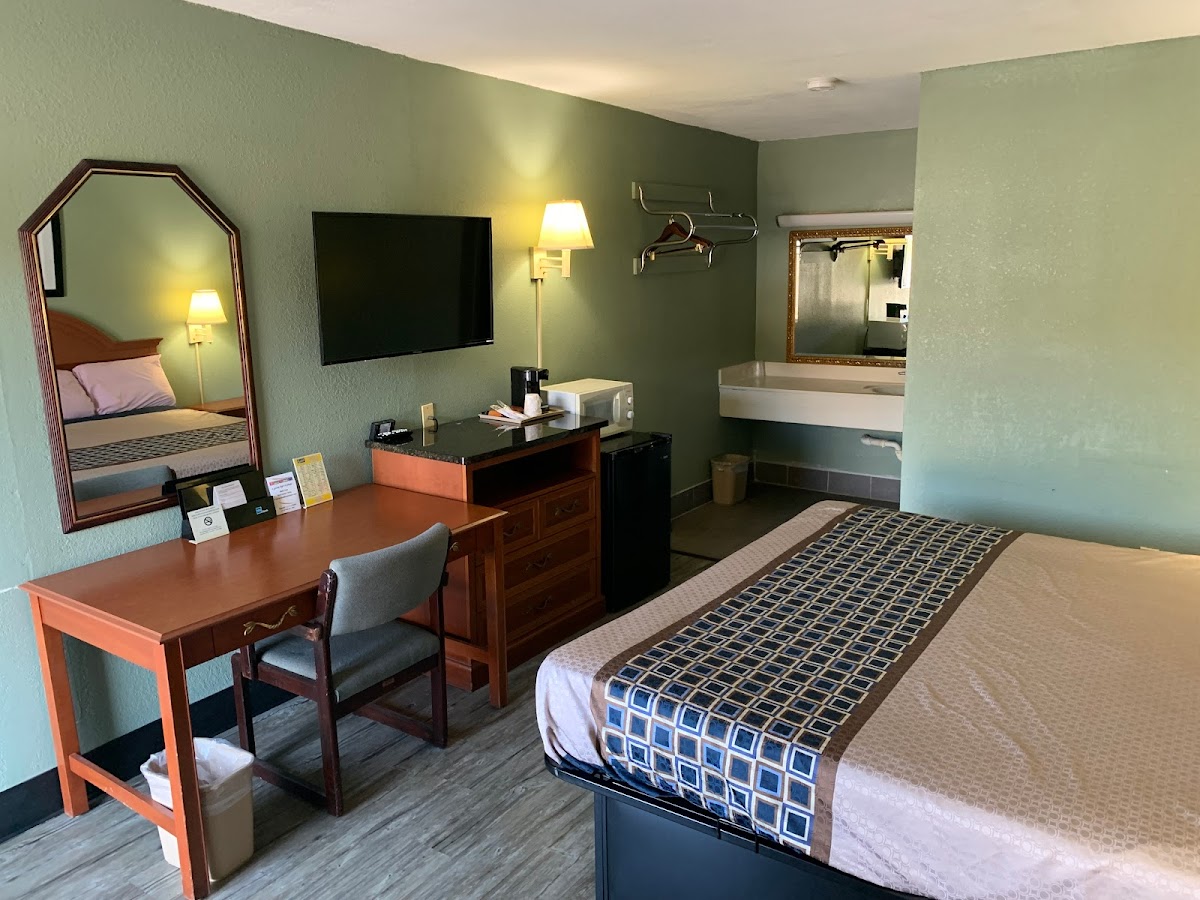 Scottish Inns & Suites Dayton, TN photo 2