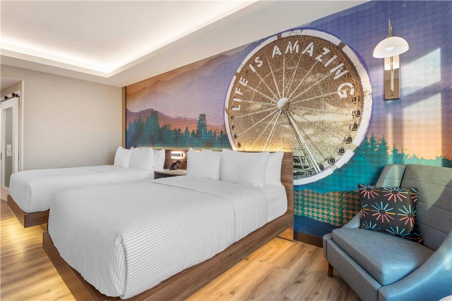 Cambria Hotel Pigeon Forge photo 3