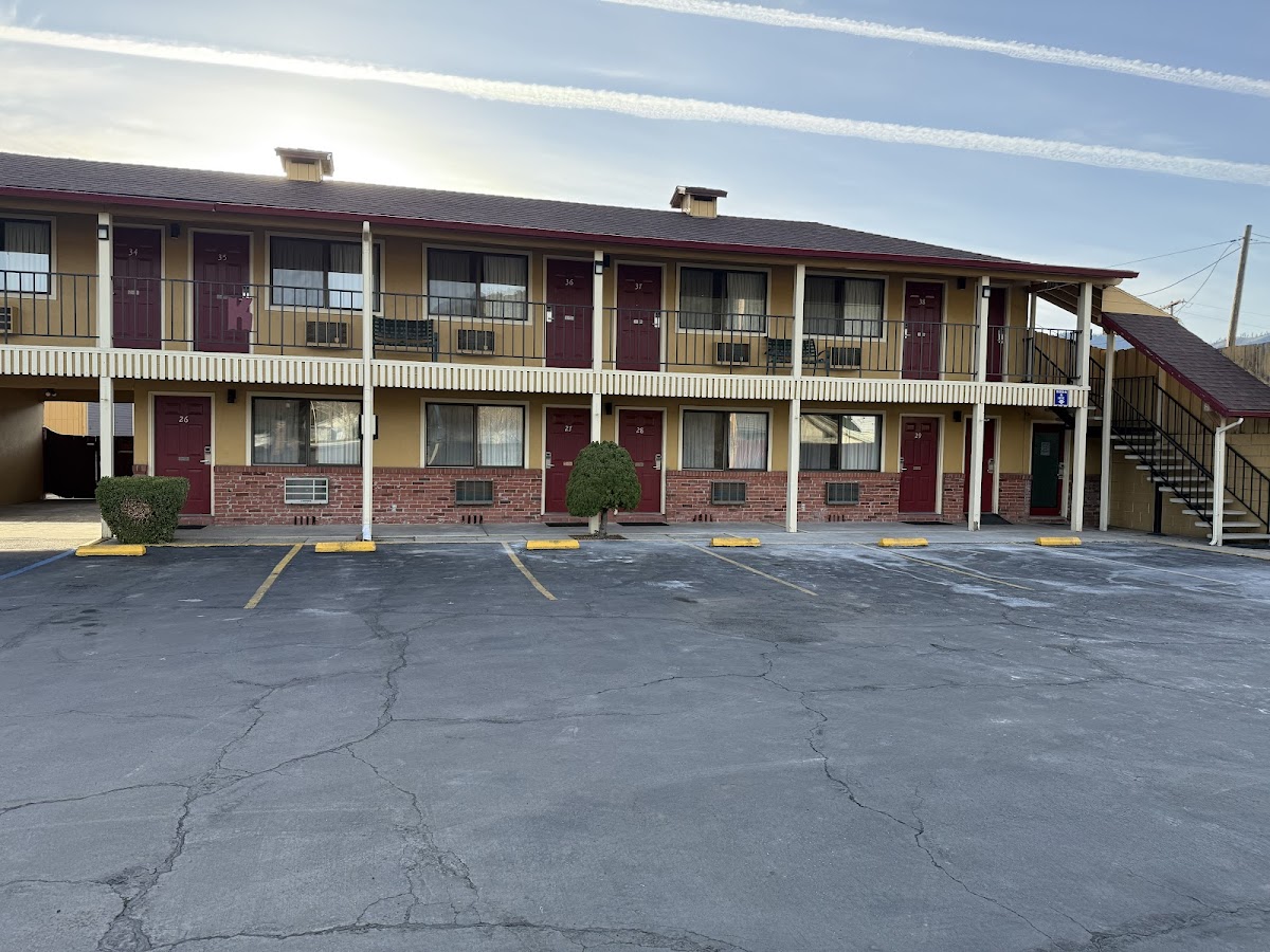 Klamath Motor Lodge