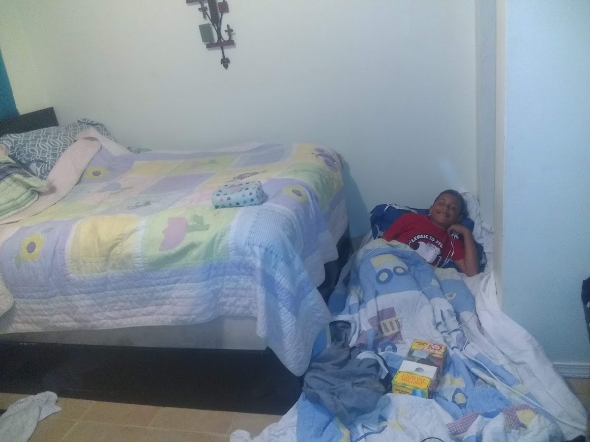 Albany Apartments photo 2