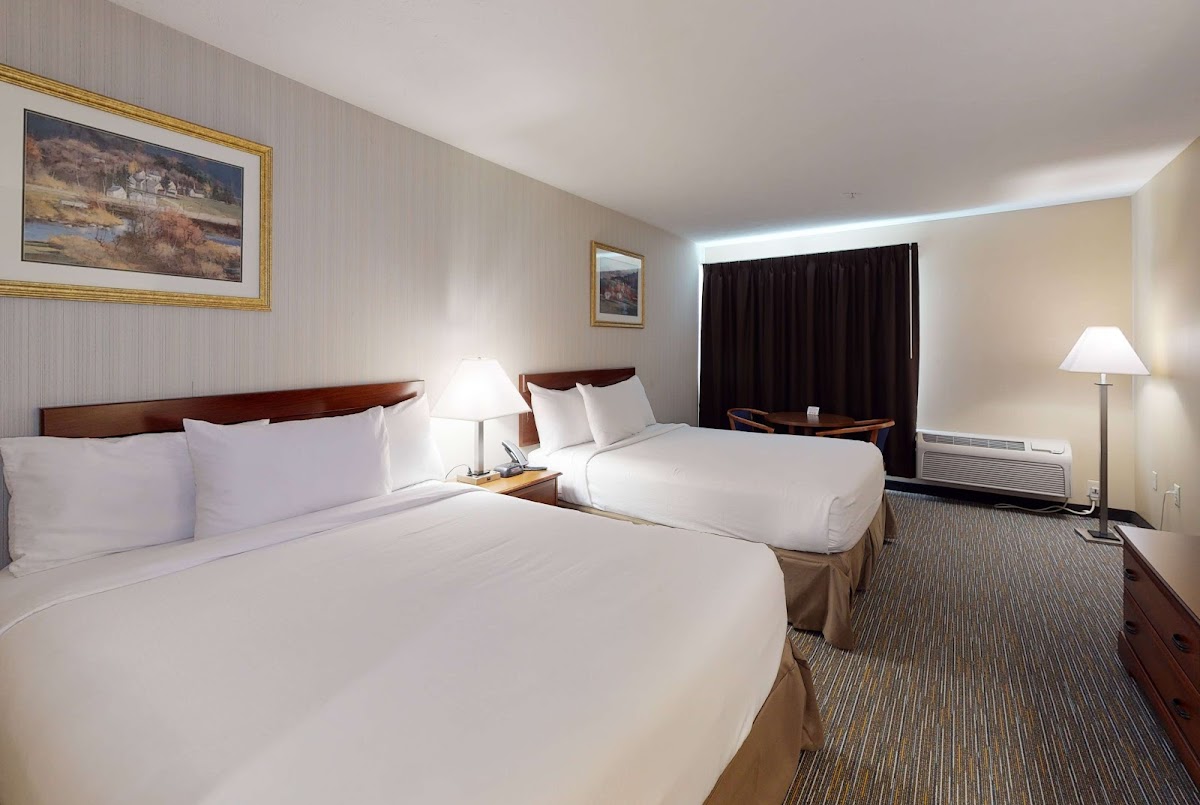 Ramada by Wyndham Strasburg/Shenandoah Valley photo 2