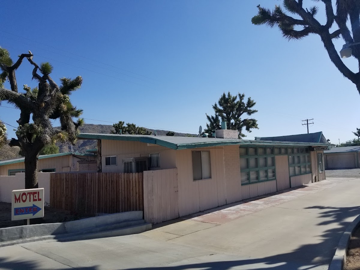 Desert Sky Motel and RV campground photo 3