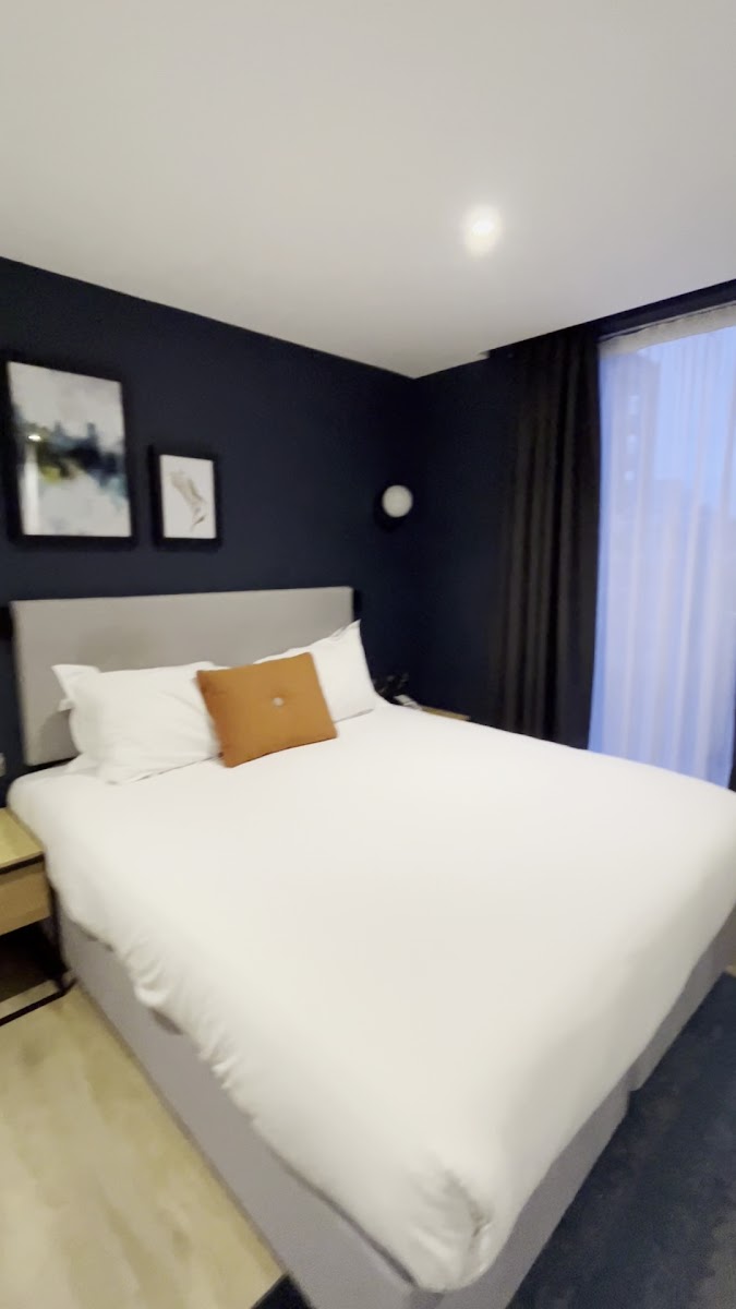 Staybridge Suites Cardiff by IHG photo 2
