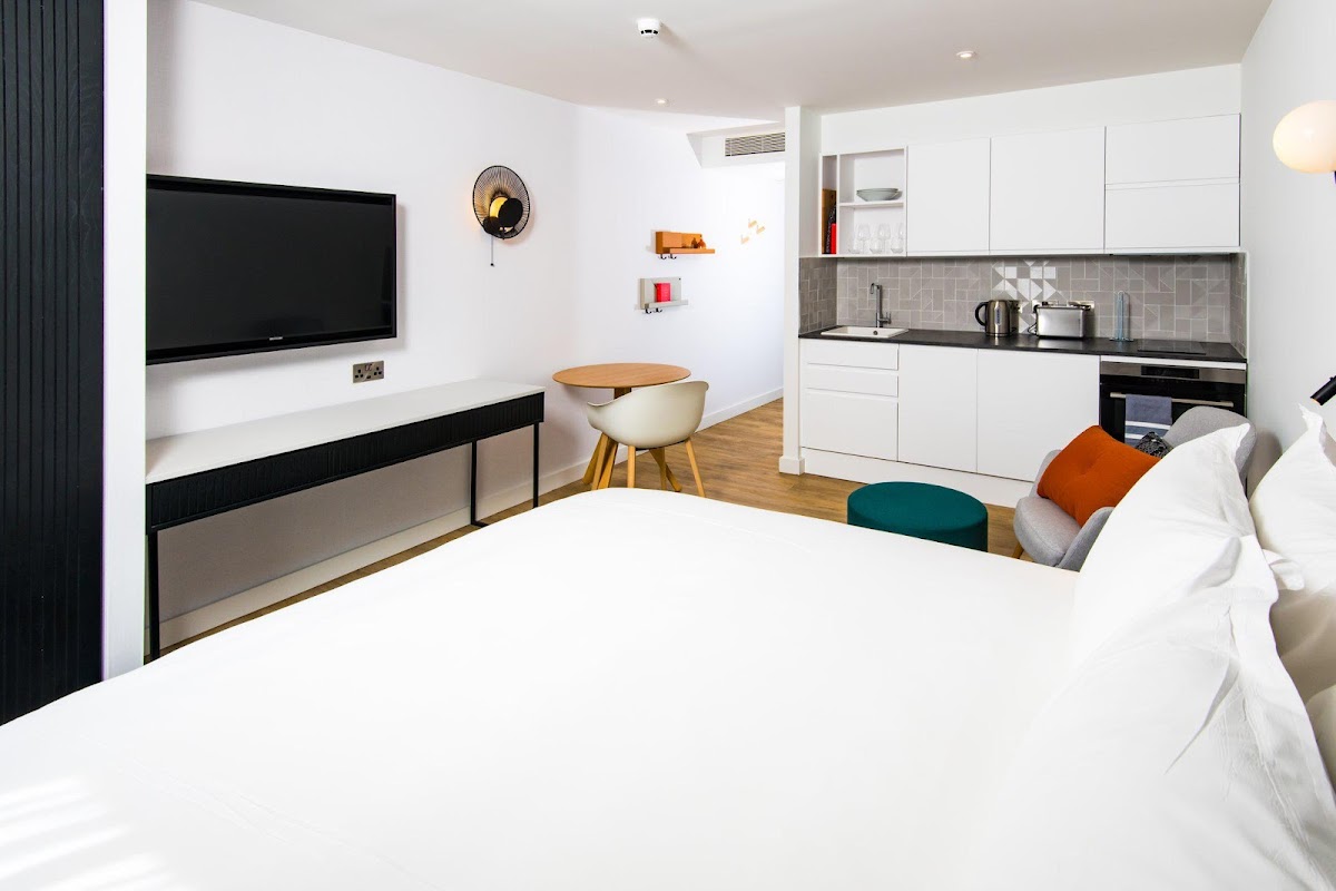 Staybridge Suites Cardiff by IHG photo 3