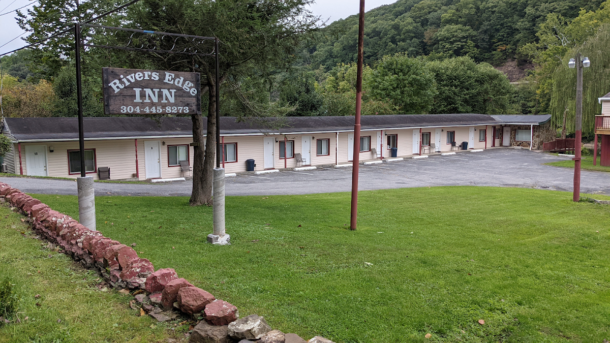 Rivers Edge Inn